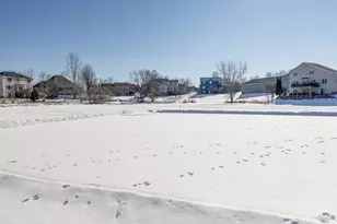 2484 Briar Oakes Blvd, Monticello, MN 55362 - Photo 5