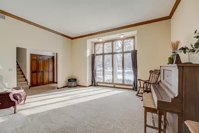 214 Woodridge Drive, Vadnais Heights, MN 55127 - Photo 9