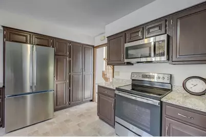 214 Woodridge Drive, Vadnais Heights, MN 55127 - Photo 5