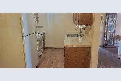 3408 Miller Street #4, Eau Claire, WI 54701 - Photo 5