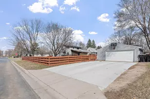 2476 Ridge Ln, Mounds View, MN 55112 - Photo 39