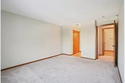 4035 Victoria Street N #212, Shoreview, MN 55126 - Photo 21