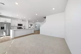 10539 Harbor Ln N, Maple Grove, MN 55369 - Photo 9