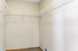 2888 Eagle Valley Dr, Woodbury, MN 55129 - Photo 37