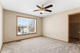 2888 Eagle Valley Dr, Woodbury, MN 55129 - Photo 31