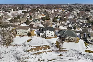 2888 Eagle Valley Dr, Woodbury, MN 55129 - Photo 51