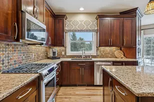 10488 Raleigh Rd, Woodbury, MN 55129 - Photo 19