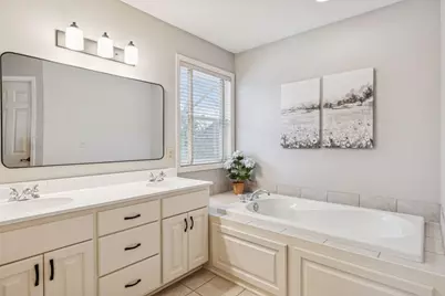 10488 Raleigh Road, Woodbury, MN 55129 - Photo 35