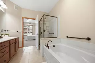 1256 County Rd D E, Maplewood, MN 55109 - Photo 23