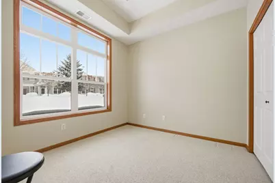 1256 County Road D E #104, Maplewood, MN 55109 - Photo 25