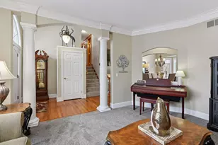 305 Pondview Ln, Chaska, MN 55318 - Photo 7