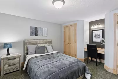 305 Pondview Lane, Chaska, MN 55318 - Photo 45