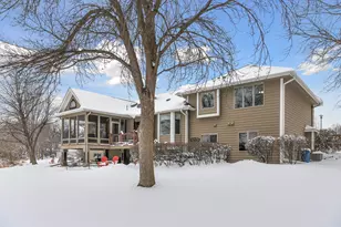 305 Pondview Ln, Chaska, MN 55318 - Photo 49