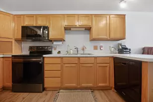 7040 49th St N, Oakdale, MN 55128 - Photo 11