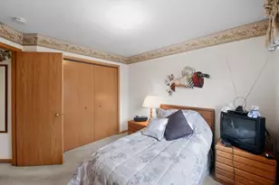 7040 49th St N, Oakdale, MN 55128 - Photo 21