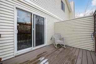 7040 49th St N, Oakdale, MN 55128 - Photo 3