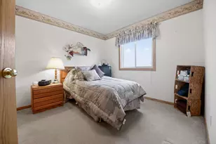 7040 49th St N, Oakdale, MN 55128 - Photo 23