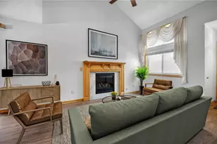 7040 49th St N, Oakdale, MN 55128 - Photo 7