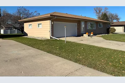 3110 Broadway N, Fargo, ND 58102 - Photo 21