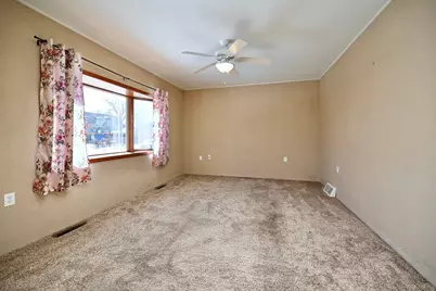 463 Liberty Street, Winona, MN 55987 - Photo 3