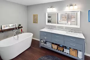 14811 Minnehaha Pl, Wayzata, MN 55391 - Photo 33