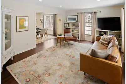 14811 Minnehaha Place, Wayzata, MN 55391 - Photo 11