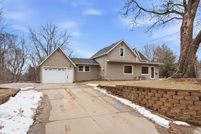 900 Greenvale Avenue W, Northfield, MN 55057 - Photo 1