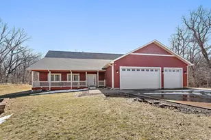 438 Wildwood Rd, Mahtomedi, MN 55115 - Photo 55