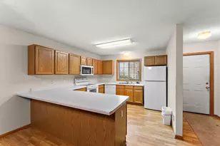 696 Monn Ave, Vadnais Heights, MN 55127 - Photo 3