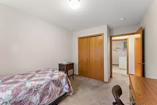 696 Monn Ave, Vadnais Heights, MN 55127 - Photo 13