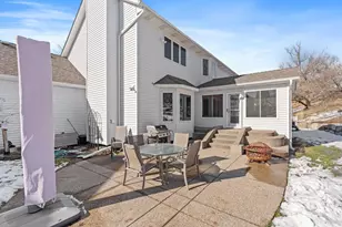 7215 Sunshine Dr, Eden Prairie, MN 55346 - Photo 5