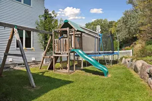 7215 Sunshine Dr, Eden Prairie, MN 55346 - Photo 49