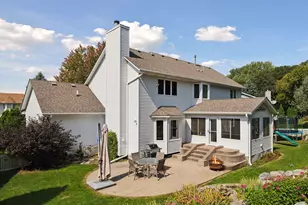 7215 Sunshine Dr, Eden Prairie, MN 55346 - Photo 53