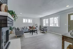 2758 Vincent Ave N, Minneapolis, MN 55411 - Photo 3