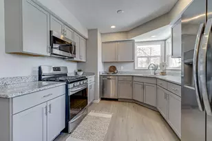 2758 Vincent Ave N, Minneapolis, MN 55411 - Photo 15