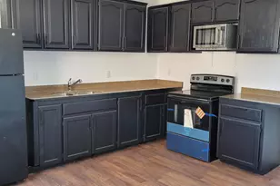 205 Elm Ave SE, Montgomery, MN 56069 - Photo 3