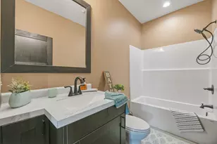 527 Miller Ave SW, Hutchinson, MN 55350 - Photo 19