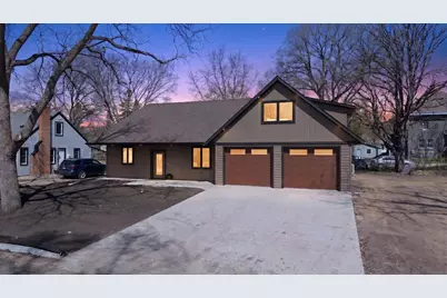 527 Miller Ave SW, Hutchinson, MN 55350 - Photo 1