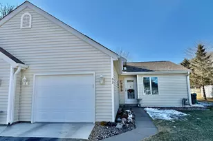 53 Valley Trail Dr, Winona, MN 55987 - Photo 1