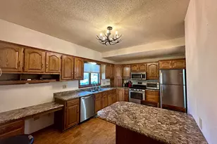 420 N Freeman Ave, Luverne, MN 56156 - Photo 5