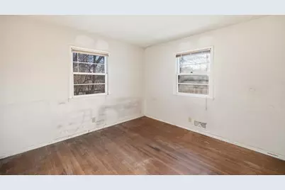 5057 Nine Mile Creek Circle, Bloomington, MN 55437 - Photo 13