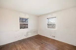 5057 9 Mile Creek Cir, Bloomington, MN 55437 - Photo 13