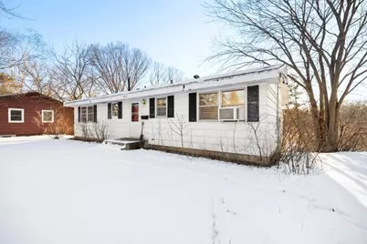 5057 Nine Mile Creek Circle, Bloomington, MN 55437 - Photo 3