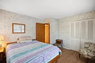 5057 9 Mile Creek Cir, Bloomington, MN 55437 - Photo 11