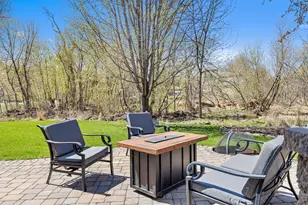 2347 Greenbrier Cir, Little Canada, MN 55117 - Photo 29