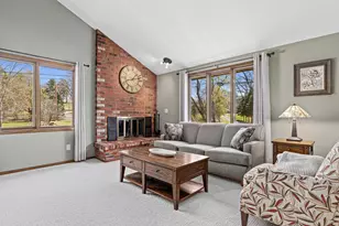 2347 Greenbrier Cir, Little Canada, MN 55117 - Photo 11