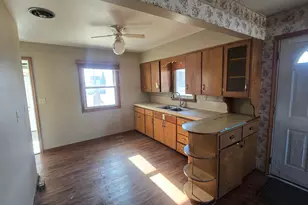 201 Euclid St, Alden, MN 56009 - Photo 9