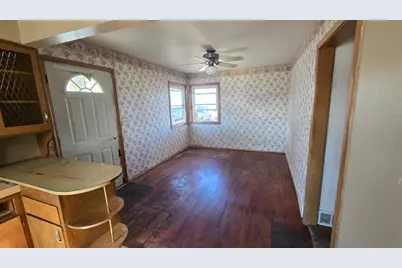 201 Euclid Street, Alden, MN 56009 - Photo 9