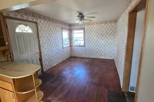 201 Euclid St, Alden, MN 56009 - Photo 9