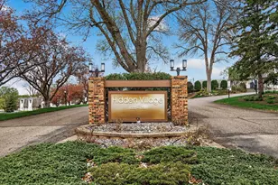 6042 Golden Valley Rd, Golden Valley, MN 55422 - Photo 5